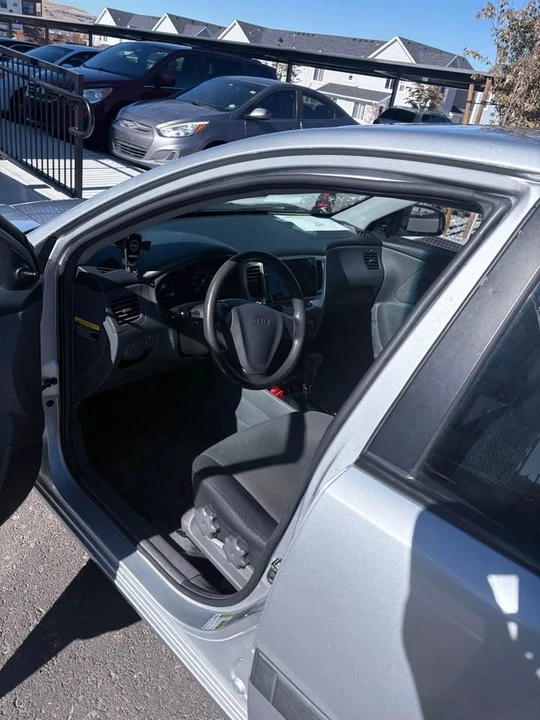2006 Kia Rio - Image 4 of 4
