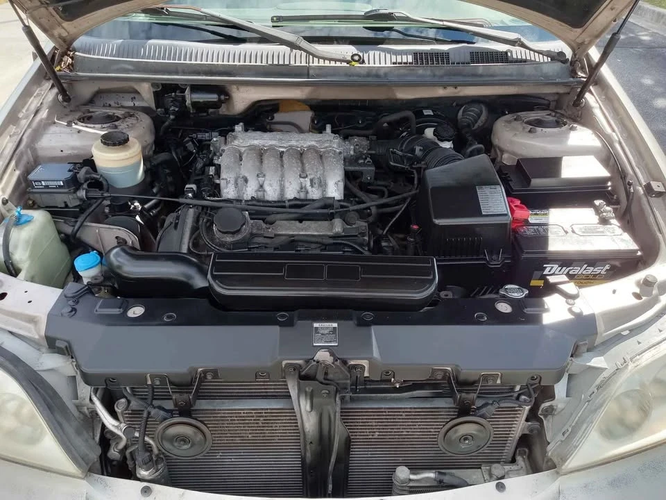 2006 Kia Carnival - Image 16 of 20