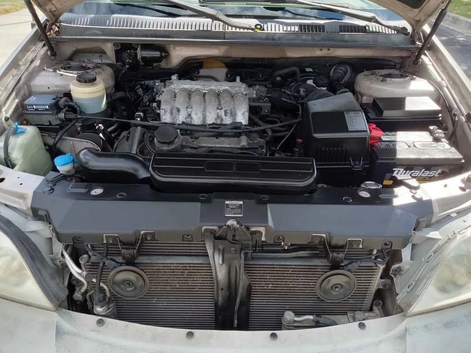 2006 Kia Carnival - Image 15 of 19