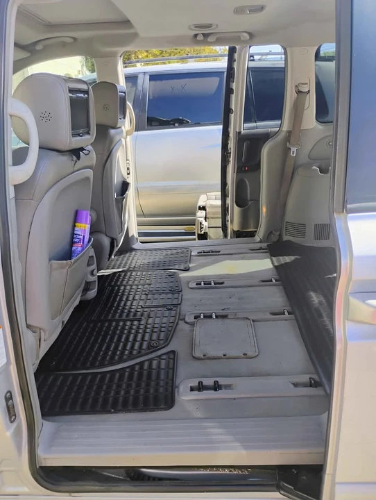 2006 Kia Carnival - Image 17 of 17