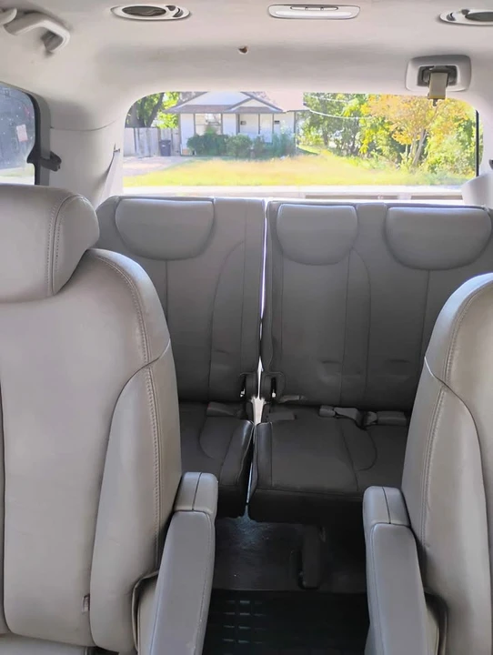 2006 Kia Carnival - Image 11 of 17