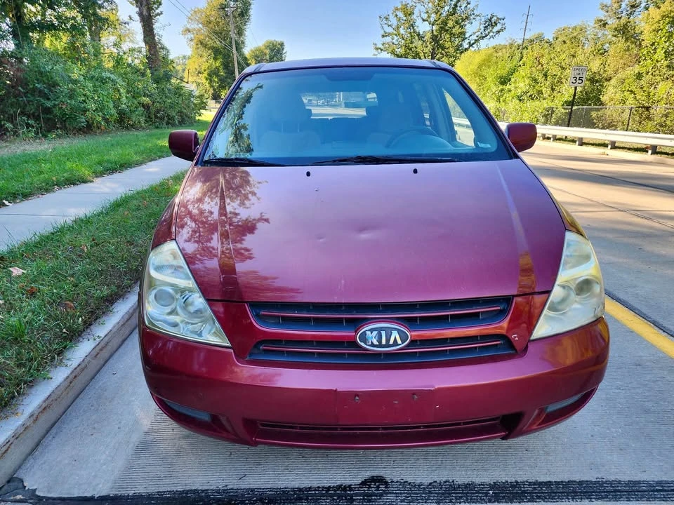 2006 Kia Carnival - Image 4 of 9