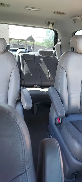 2006 Kia Carnival - Image 7 of 7