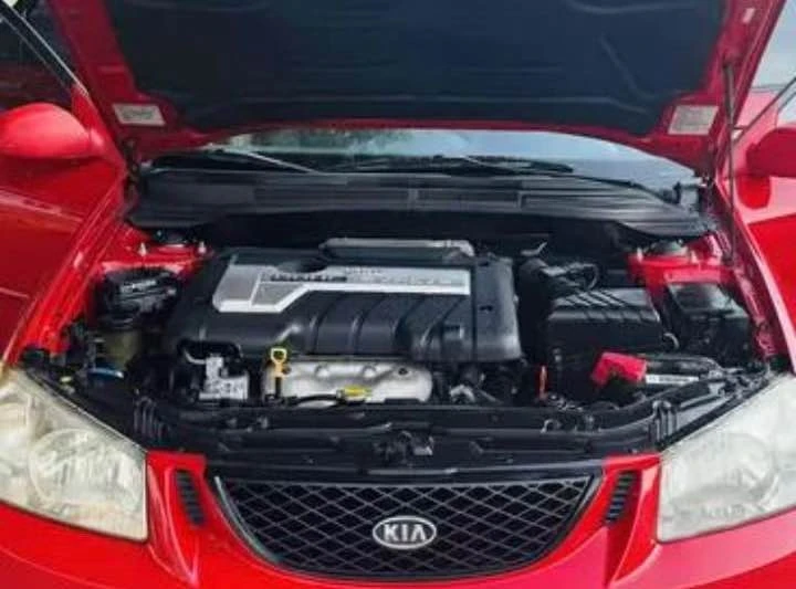 2006 Kia Spectra - Image 2 of 3