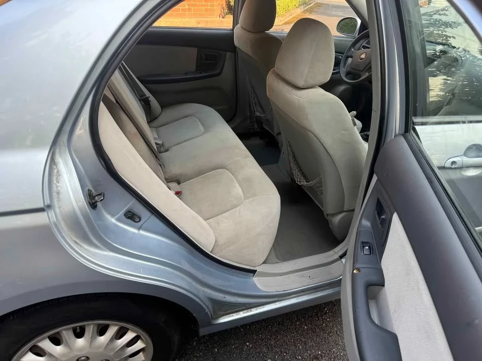 2006 Kia Spectra - Image 2 of 8
