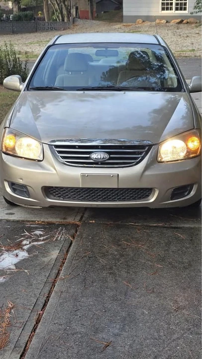 2006 Kia Spectra - Image 4 of 10