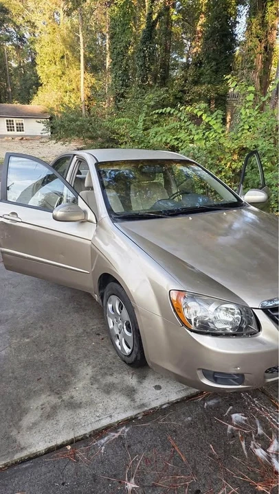 2006 Kia Spectra - Image 9 of 10