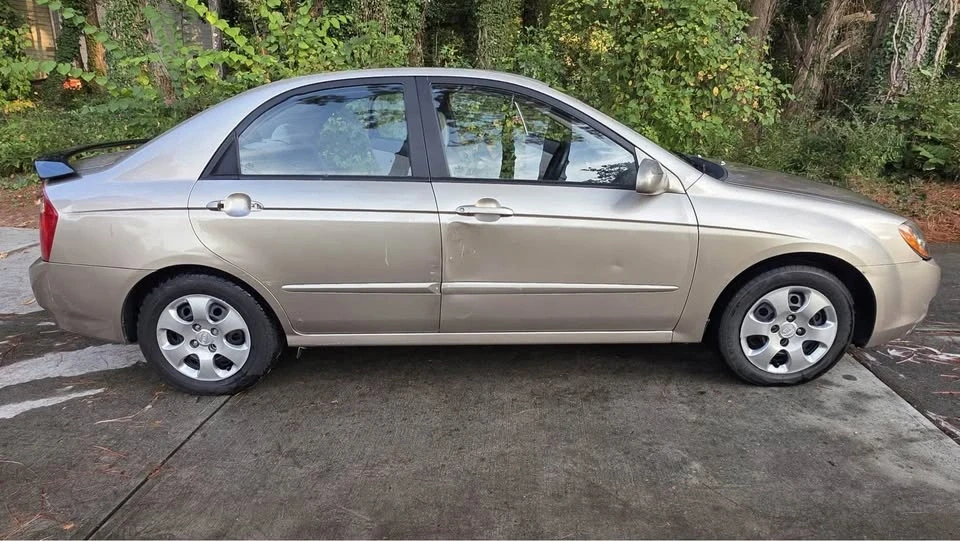 2006 Kia Spectra - Image 6 of 10