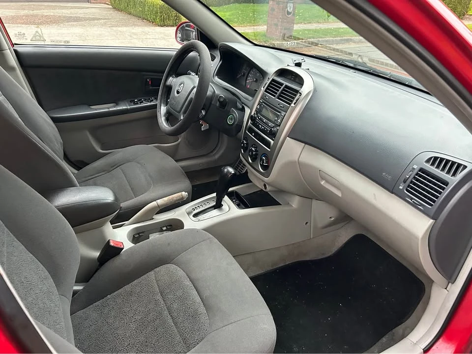 2006 Kia Spectra - Image 6 of 10