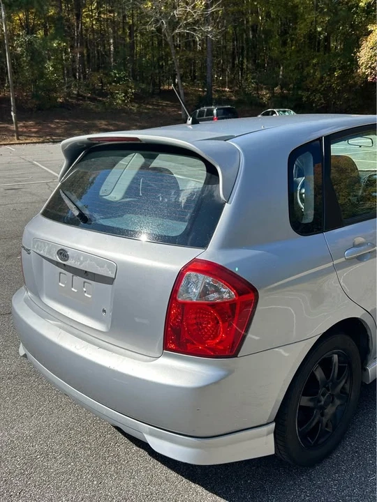 2006 Kia Spectra - Image 10 of 19