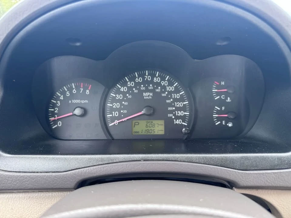 2006 Kia Spectra - Image 9 of 9