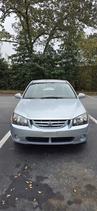 2006 Kia Spectra - Image 2 of 12
