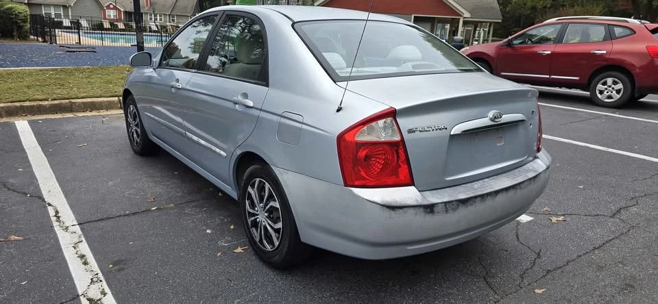 2006 Kia Spectra - Image 8 of 11