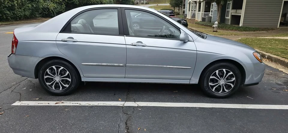 2006 Kia Spectra - Image 4 of 11