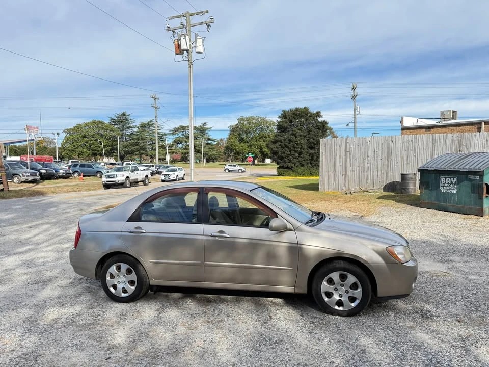 2006 Kia Spectra - Image 5 of 11
