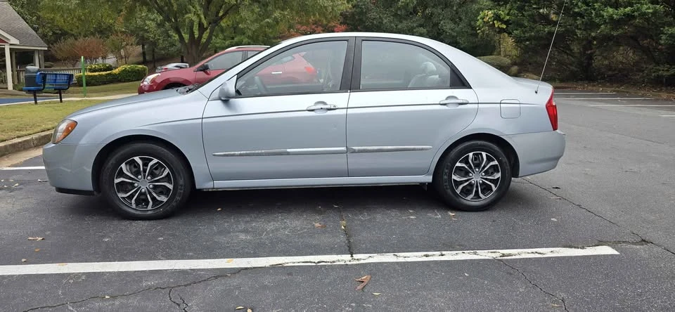 2006 Kia Spectra - Image 3 of 11