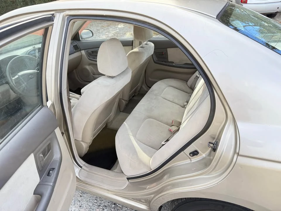 2006 Kia Spectra - Image 7 of 11