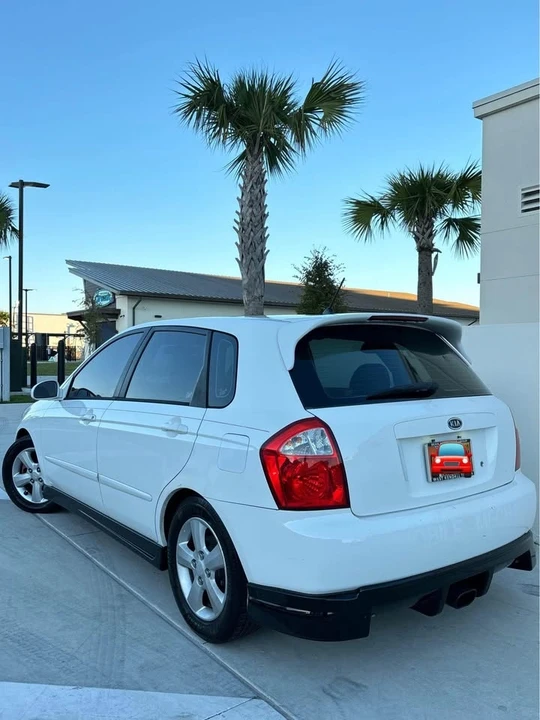 2006 Kia Spectra - Image 3 of 8