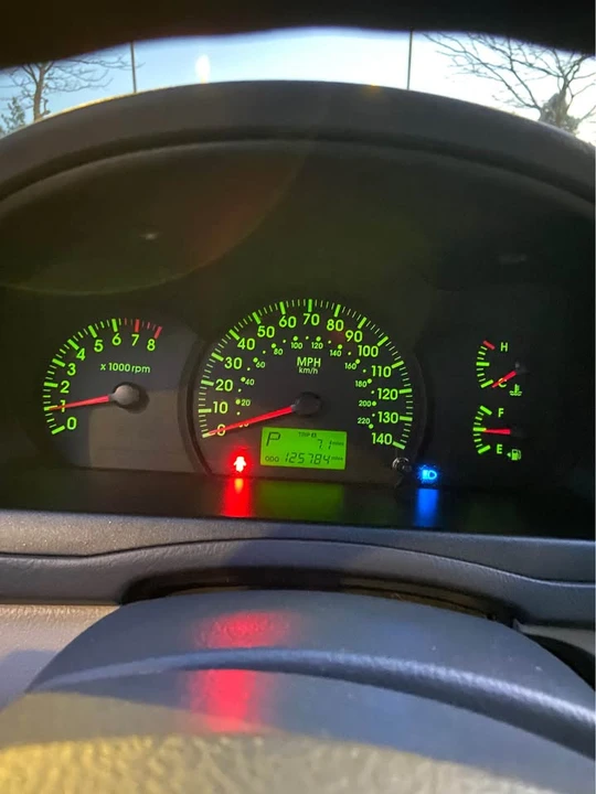 2006 Kia Spectra - Image 7 of 8
