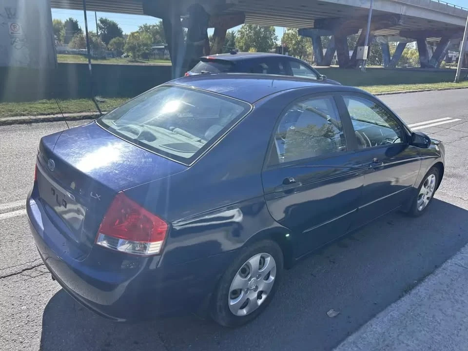 2006 Kia Spectra - Image 5 of 12