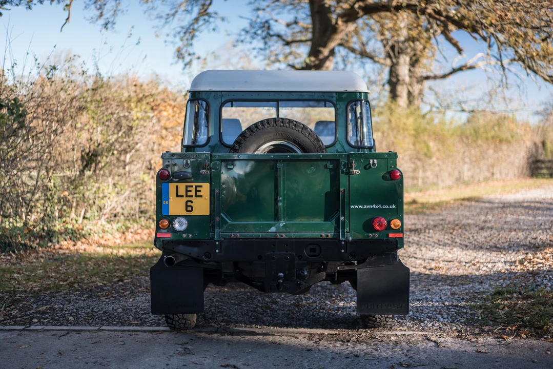 2006 Land Rover Defender 110 - Image 7 of 31
