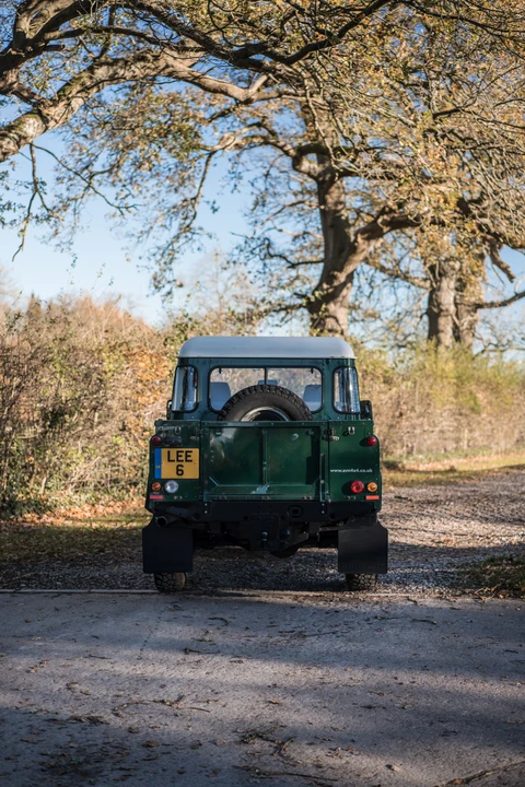2006 Land Rover Defender 110 - Image 21 of 31