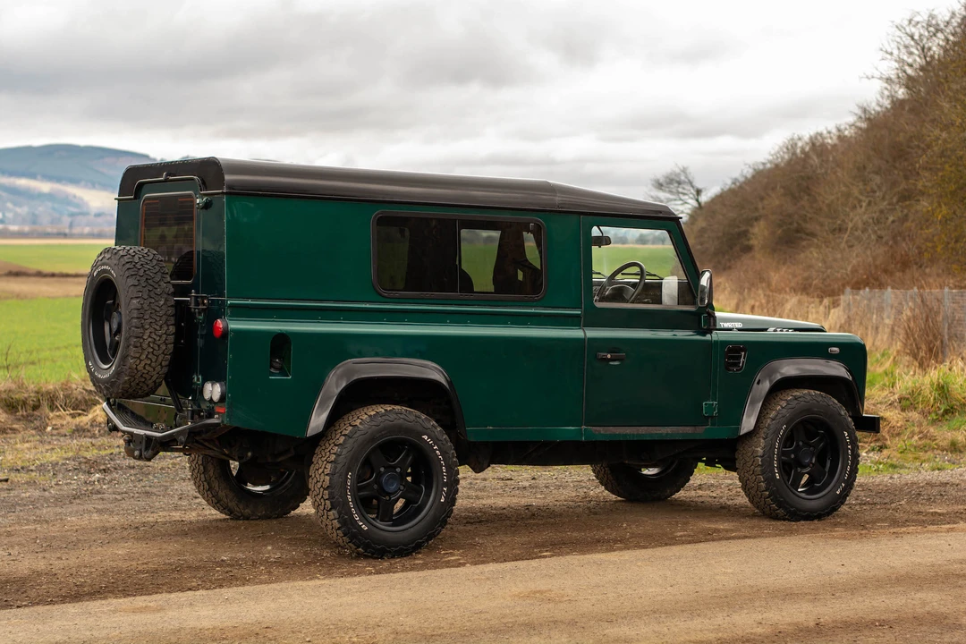 2006 Land Rover Defender 110 - Image 27 of 31