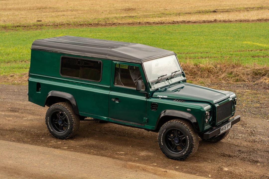 2006 Land Rover Defender 110 - Image 29 of 31