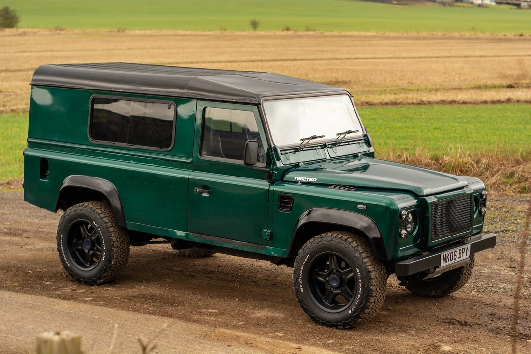 2006 Land Rover Defender 110 - Image 30 of 31