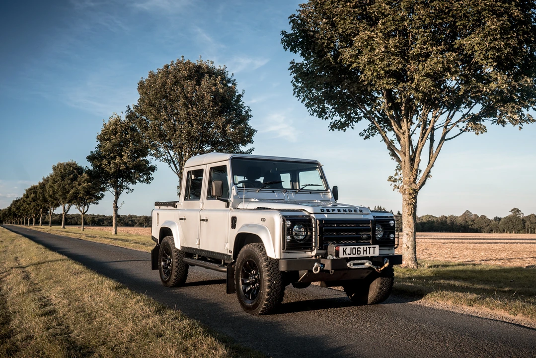 2006 Land Rover Defender 110 - Image 23 of 31