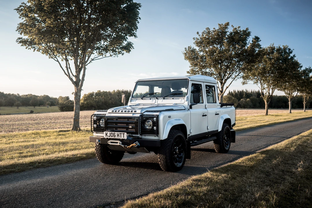 2006 Land Rover Defender 110 - Image 20 of 31