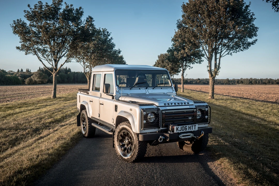 2006 Land Rover Defender 110 - Image 9 of 31