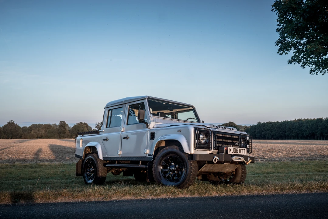2006 Land Rover Defender 110 - Image 25 of 31