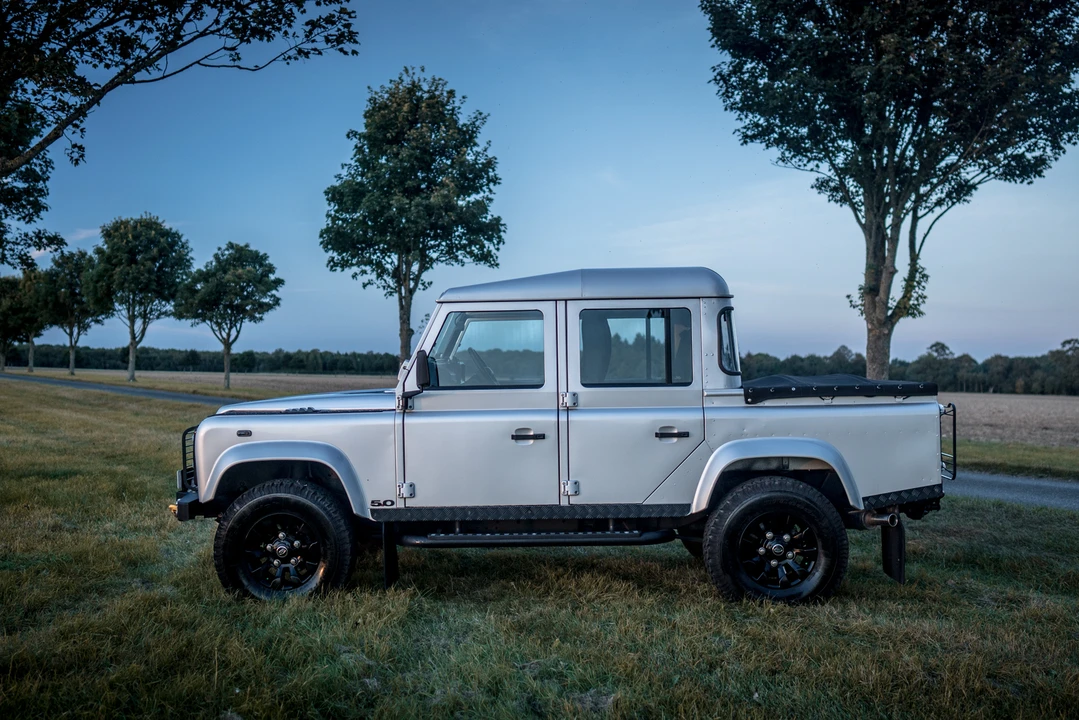 2006 Land Rover Defender 110 - Image 12 of 31