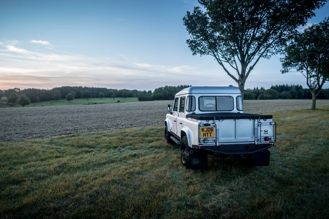 2006 Land Rover Defender 110 - Image 28 of 31