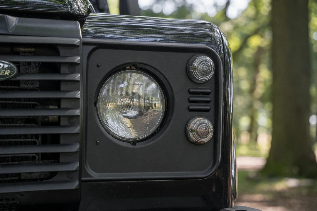 2006 Land Rover Defender 110 - Image 19 of 31
