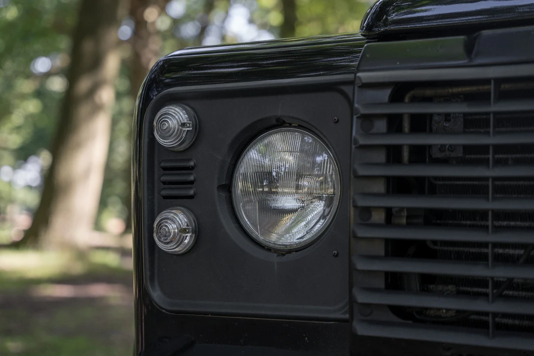 2006 Land Rover Defender 110 - Image 21 of 31