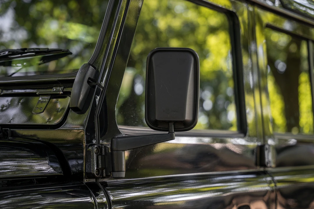 2006 Land Rover Defender 110 - Image 30 of 31