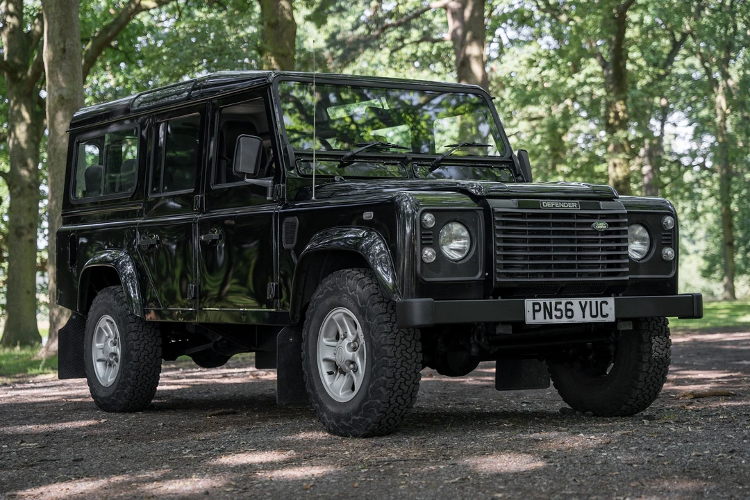 2006 Land Rover Defender 110 - Image 12 of 31