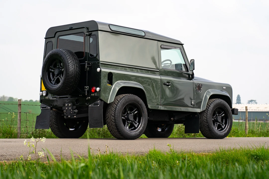 2006 Land Rover Defender 90 - Image 6 of 31