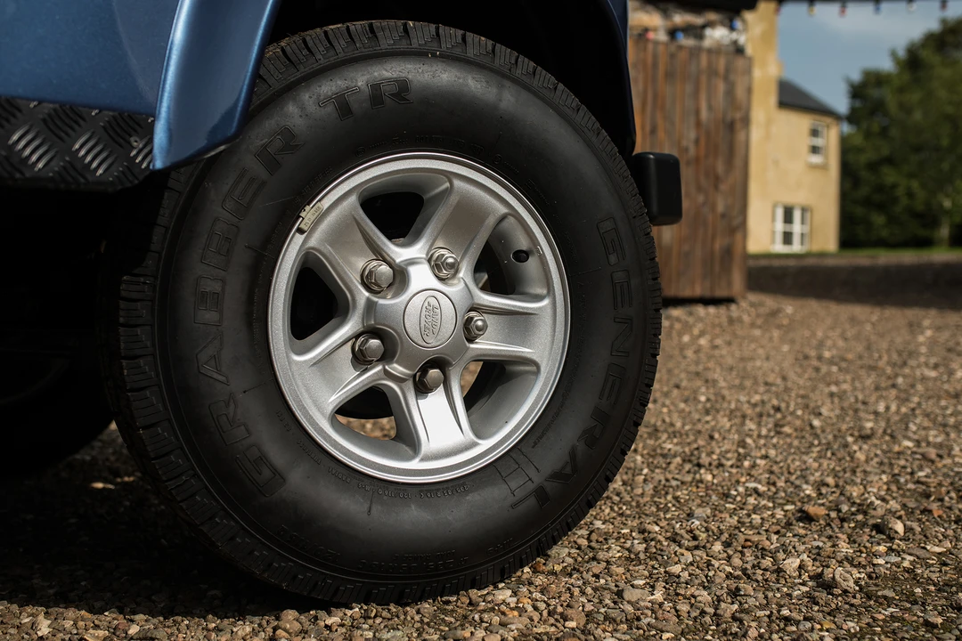 2006 Land Rover Defender 90 - Image 17 of 31