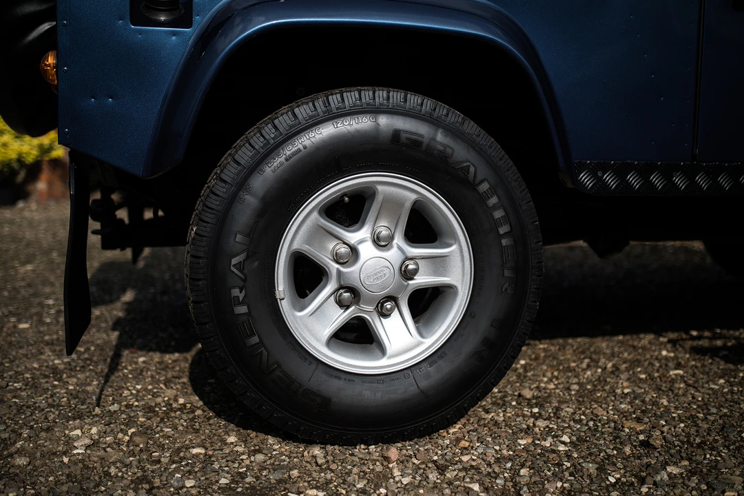 2006 Land Rover Defender 90 - Image 19 of 31