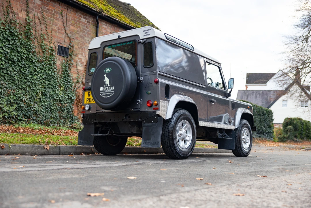 2006 Land Rover Defender 90 - Image 6 of 31