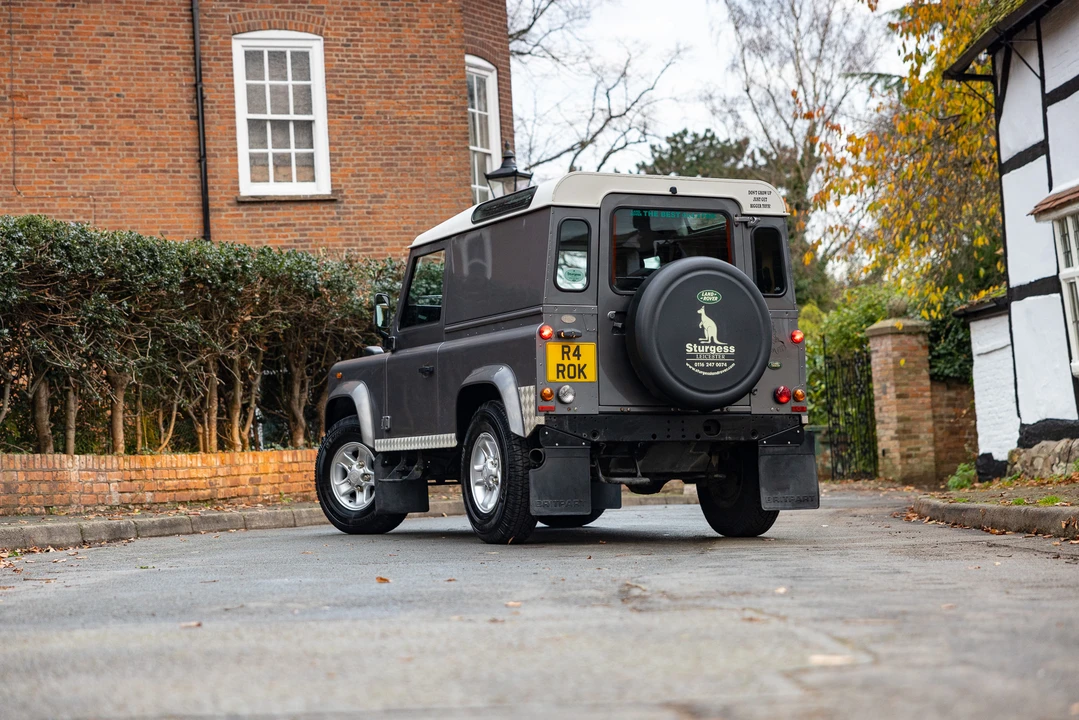 2006 Land Rover Defender 90 - Image 8 of 31