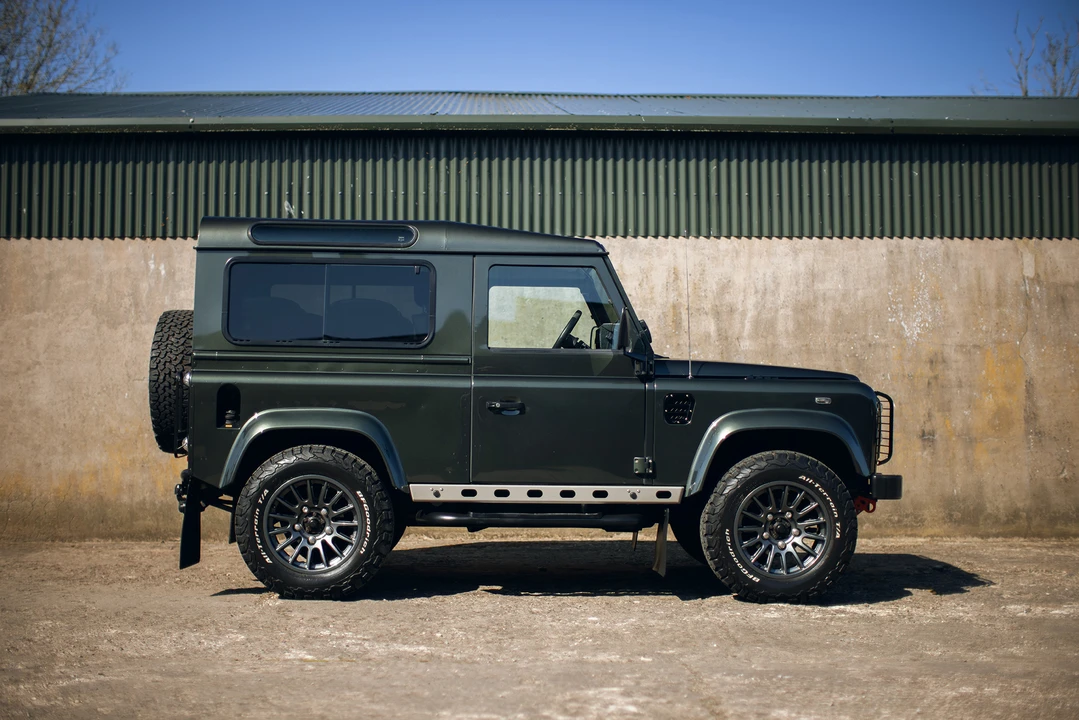 2006 Land Rover Defender 90 - Image 5 of 31