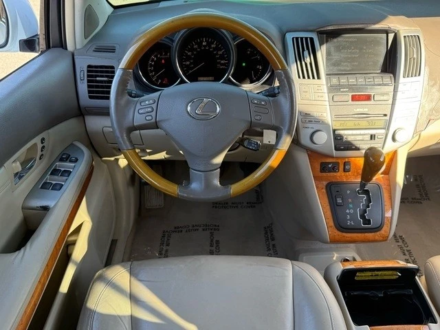 2006 Lexus RX 2nd Gen - Image 13 of 21