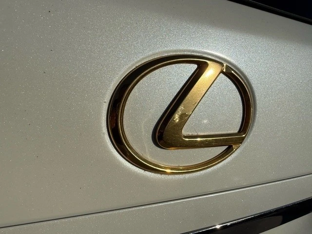 2006 Lexus RX 2nd Gen - Image 18 of 21