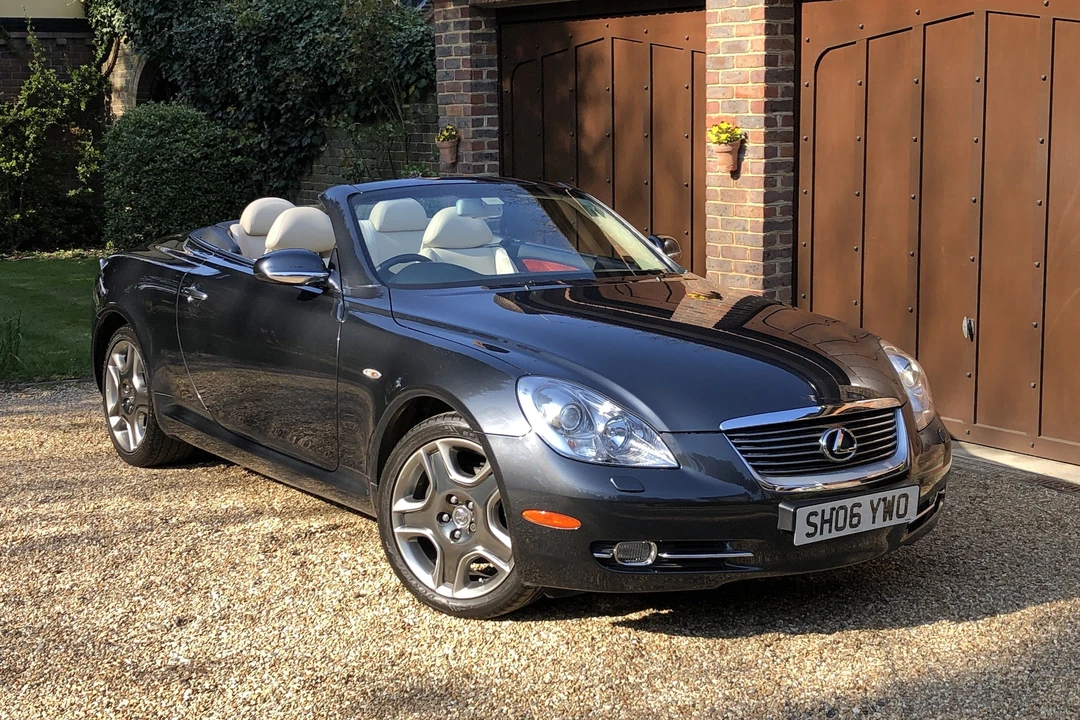 2006 Lexus SC430 - Image 2 of 2