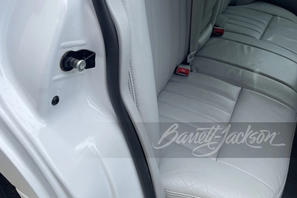 2006 Lincoln Town Car - Image 11 of 29