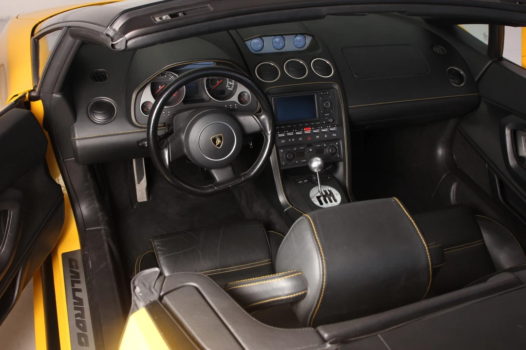 2006 Lamborghini Gallardo - Image 28 of 31